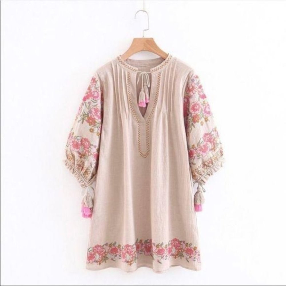 Embroidered Floral Puff Sleeve Boho Dress pink tan - Picture 3 of 7